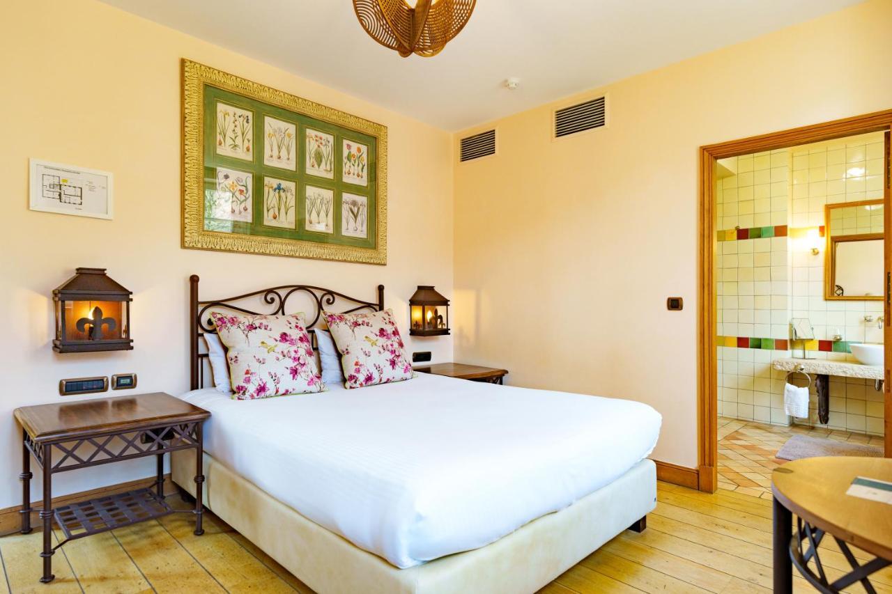 Les Jardins D'anais Hotel 4*